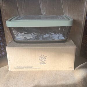 Princess House Brand New Glass Container with Silicone Lid